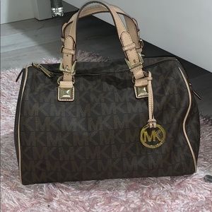 Michael Kors Grayson Large Satchel